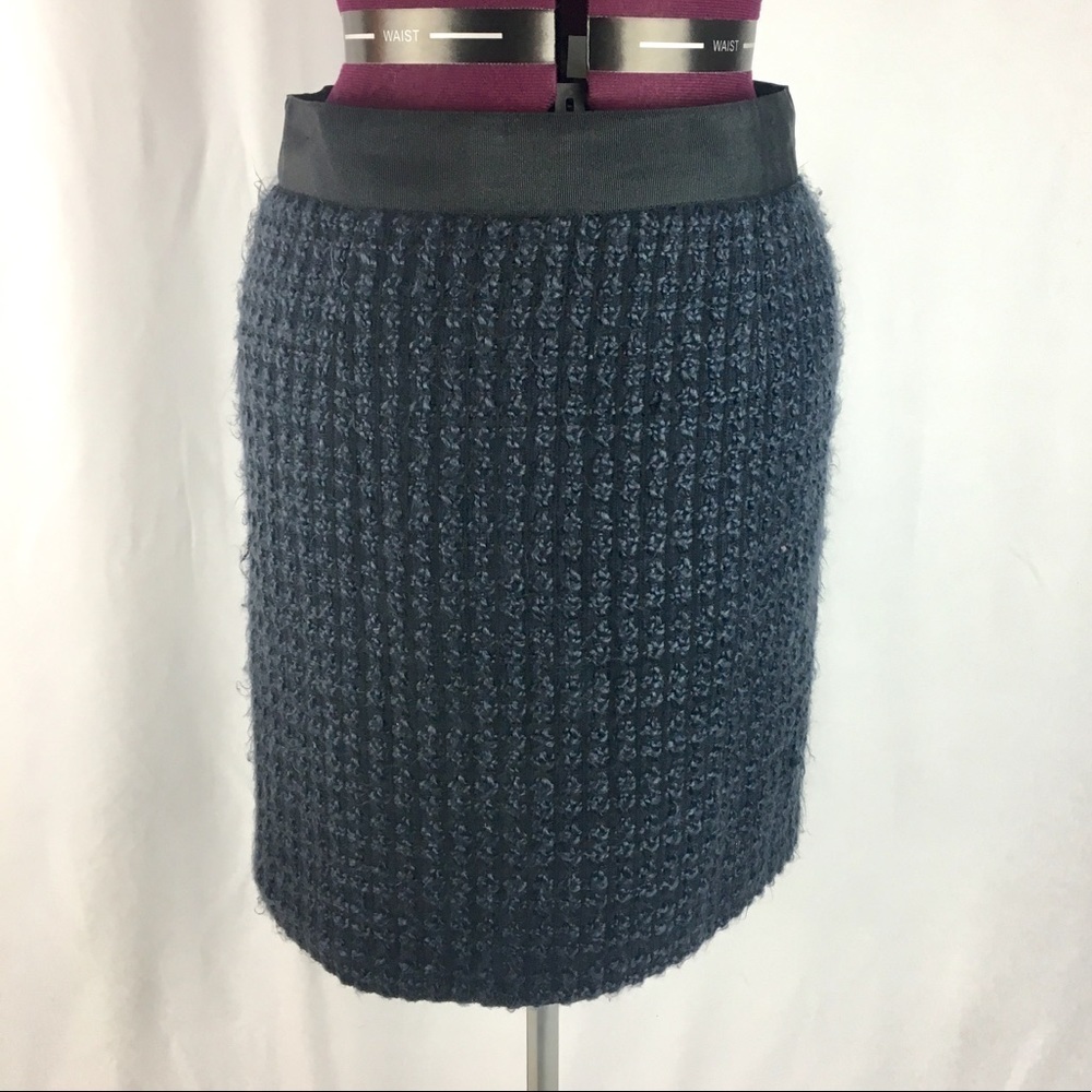 Amanda & Chelsea Bouclé Black & Blue Pencil Skirt Size 10